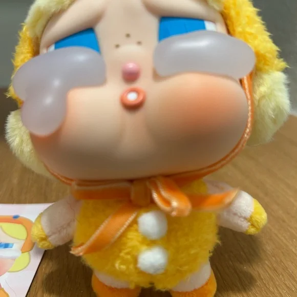 PopMart CryBaby Authentic - Picture 2 of 2